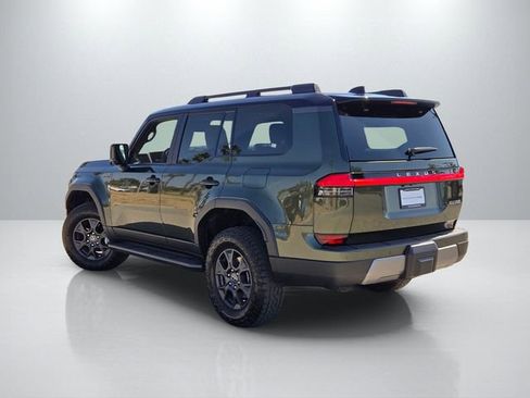 Used 2024 Lexus GX 550 image 6