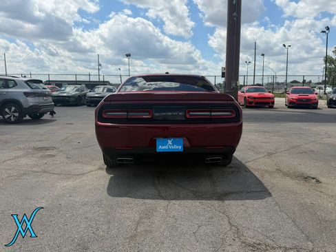 Used 2022 Dodge Challenger GT RWD image 6