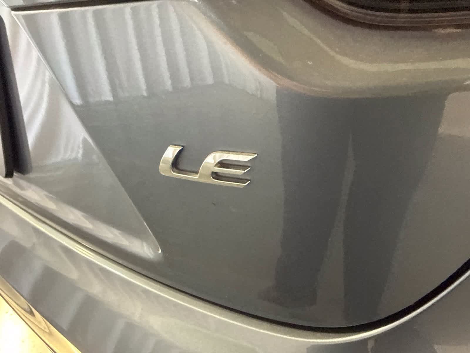 Used 2025 Toyota Corolla LE FWD image 15