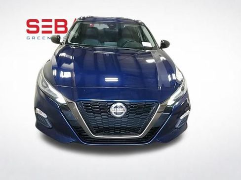 Used 2021 Nissan Altima 2.5 SR FWD image 2