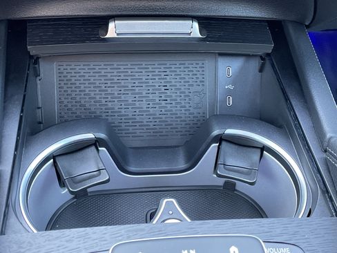 New 2026 Mercedes-Benz GLS 580 4MATIC image 32