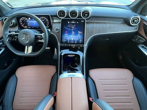 Certified 2023 Mercedes-Benz GLC 300 4MATIC image 2