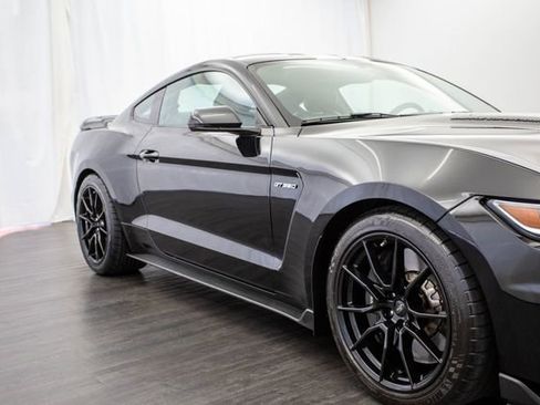 Used 2020 Ford Mustang Shelby GT350 w/ Technology Package image 30