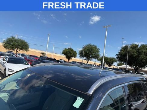 Used 2024 Hyundai Palisade Calligraphy FWD image 2