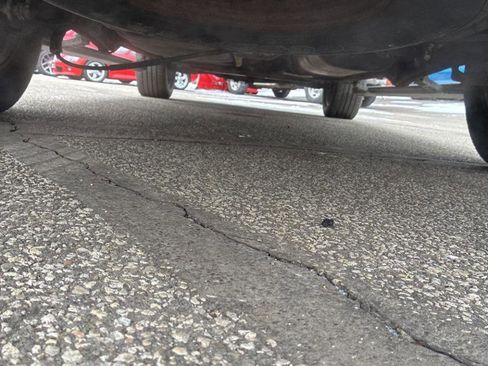 Used 2009 Chevrolet Avalanche LTZ image 29