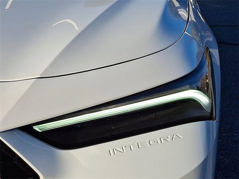 Certified 2025 Acura Integra A-Spec image 9