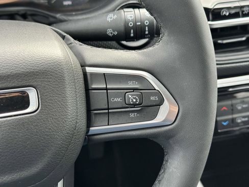 Used 2023 Jeep Compass Latitude w/ Convenience Group image 22