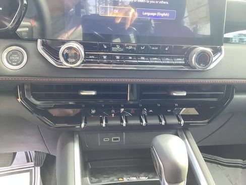 New 2025 Chevrolet Colorado Z71 w/ Technology Package image 17