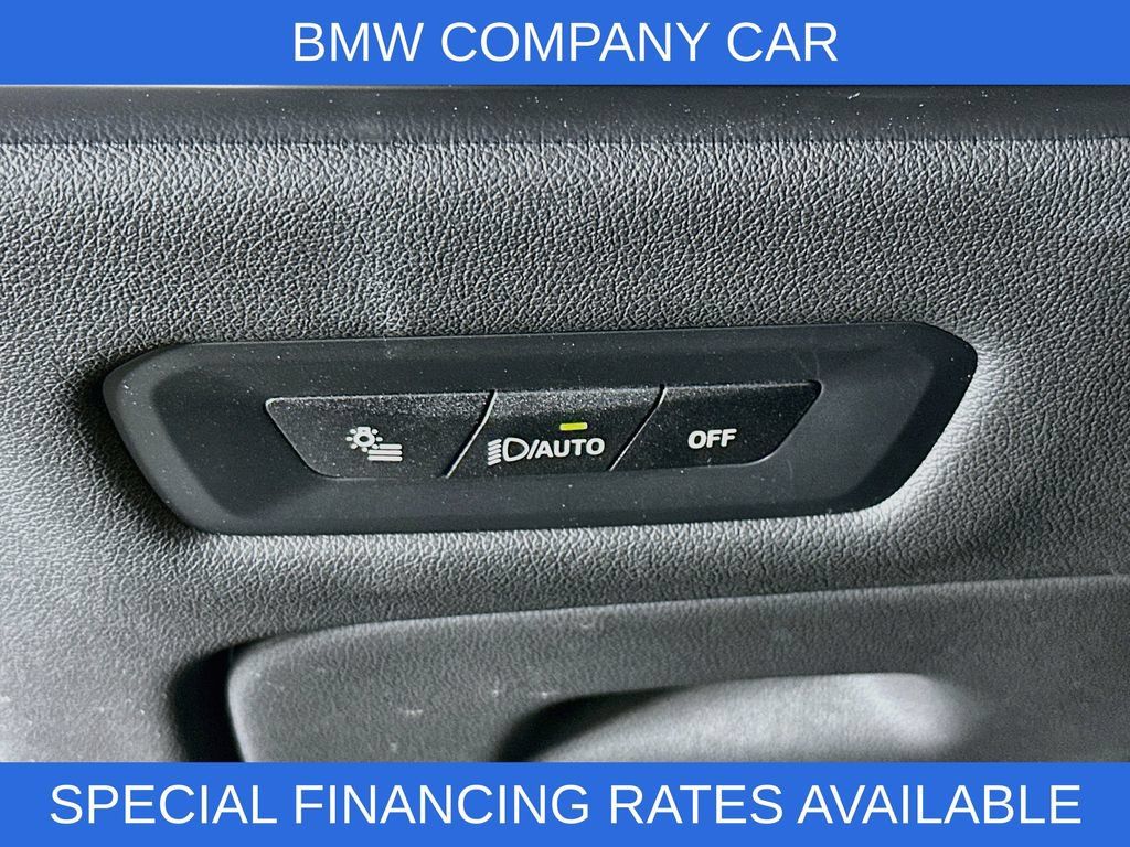 Used 2026 BMW X5 xDrive40i w/ M Sport Package AWD/4WD image 12