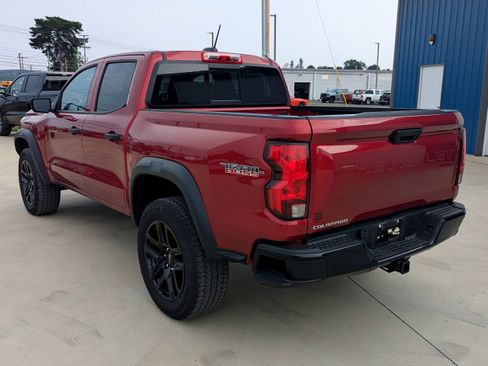 Used 2024 Chevrolet Colorado Trail Boss w/ Advanced Trailering Package AWD/4WD image 2
