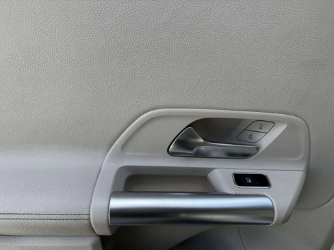 Used 2023 Mercedes-Benz GLA 250 w/ Premium Package image 34