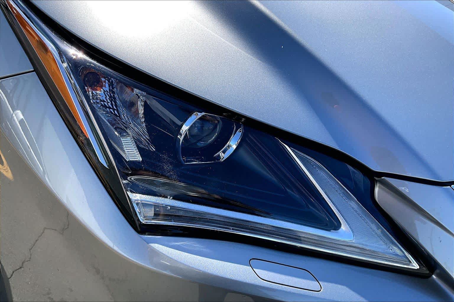 Used 2019 Lexus RX 450hL Premium w/ Premium Package AWD/4WD image 27