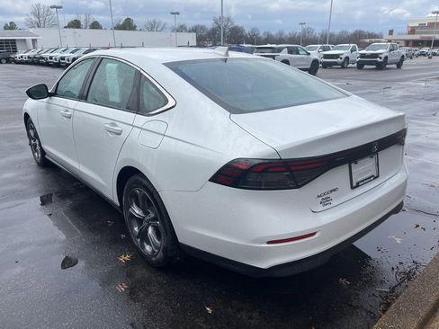 Used 2024 Honda Accord EX image 3