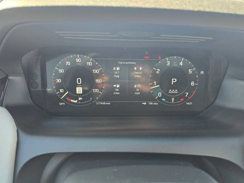 Used 2025 Land Rover Discovery Sport Dynamic SE AWD/4WD image 25