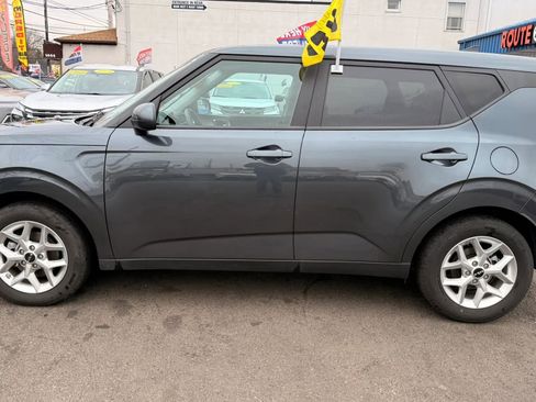 Used 2025 Kia Soul LX w/ LX Technology Package image 10