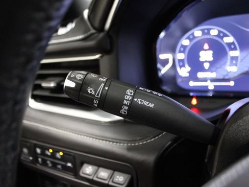 Used 2023 GMC Yukon Denali Ultimate image 39