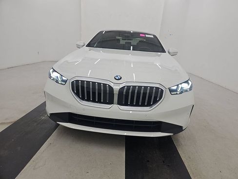 Used 2026 BMW 540i xDrive AWD/4WD image 2