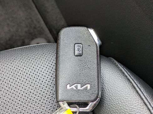 Certified 2024 Kia Sportage SX FWD image 33
