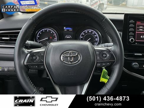Used 2021 Toyota Camry SE image 14