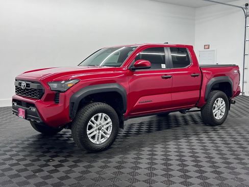 Used 2024 Toyota Tacoma TRD Off-Road AWD/4WD image 1