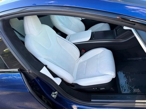 Used 2022 Tesla Model S Plaid image 33
