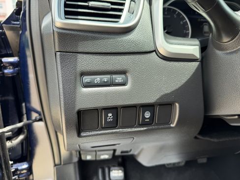 Used 2024 Nissan Murano SV AWD/4WD image 12