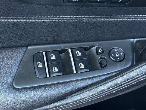 Used 2021 BMW 530i w/ Convenience Package image 11