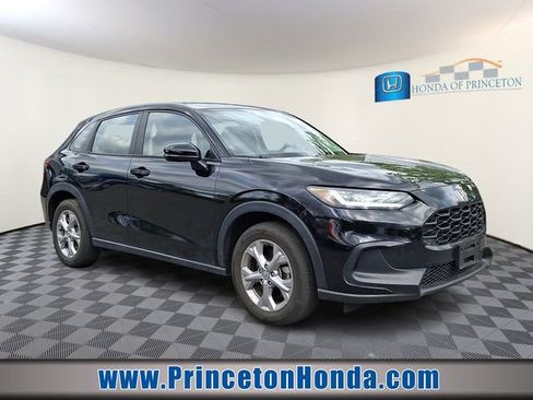 Certified 2024 Honda HR-V LX image 1