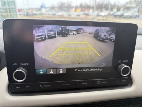 Used 2024 Honda HR-V LX image 12