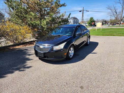 Used 2011 Chevrolet Cruze LT FWD image 4