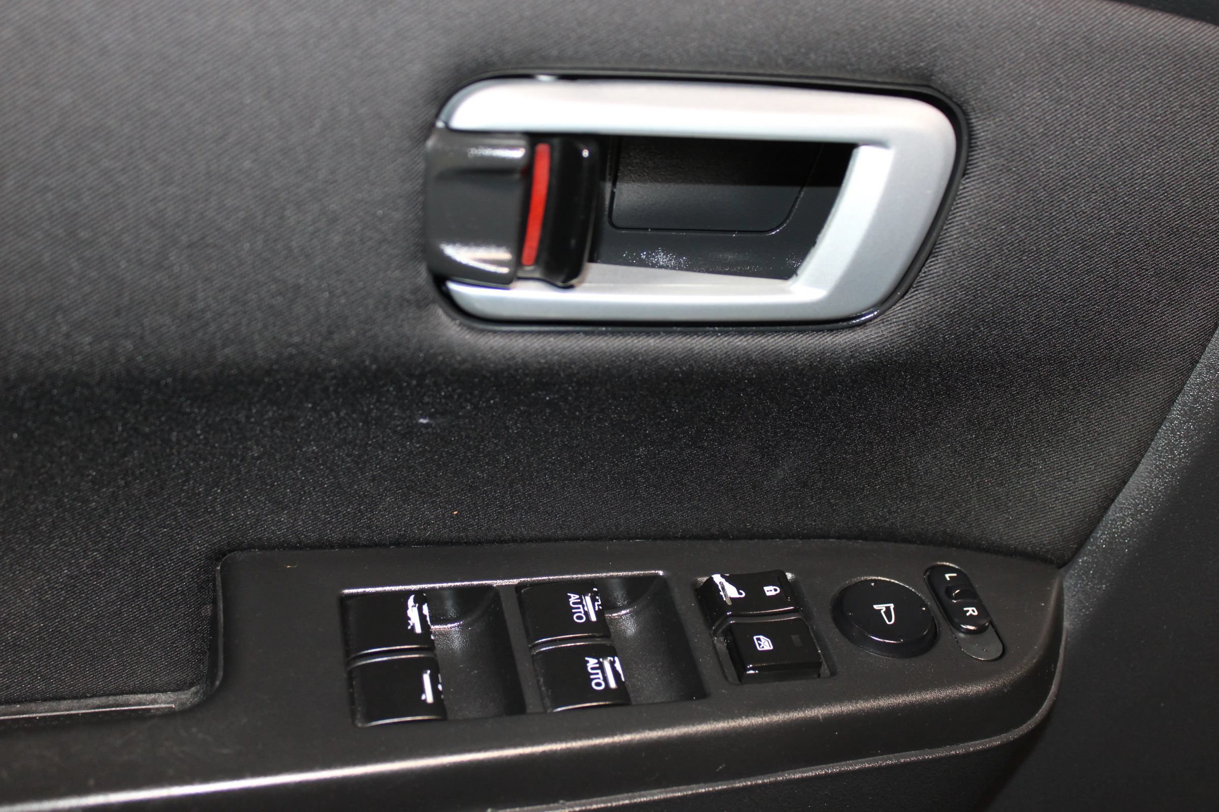 Used 2010 Honda Pilot EX image 10
