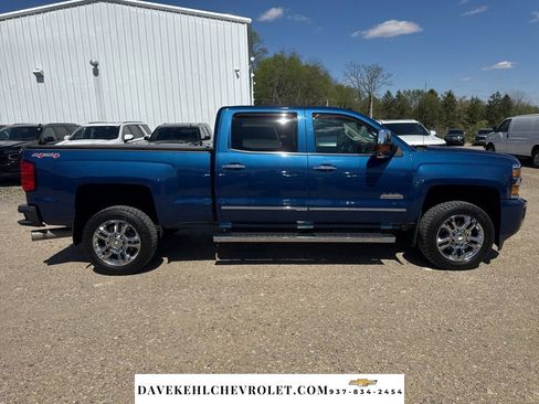 Used 2016 Chevrolet Silverado 2500 High Country w/ Duramax Plus Package AWD/4WD image 6