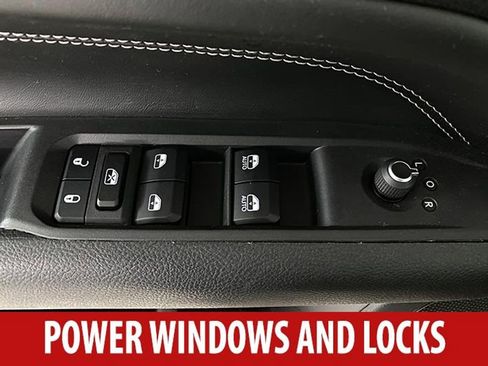 Used 2022 Jeep Compass Altitude image 9