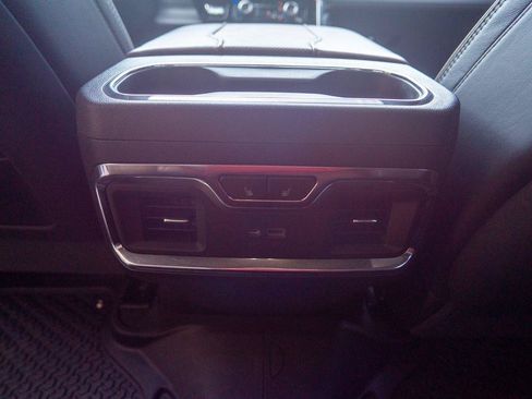 Used 2023 GMC Sierra 1500 Denali Ultimate AWD/4WD image 17