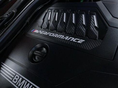 Used 2025 BMW M240i xDrive Coupe w/ Premium Package image 9