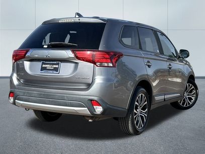Used 2018 Mitsubishi Outlander SE