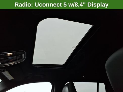 Used 2024 Jeep Grand Cherokee Altitude AWD/4WD image 17