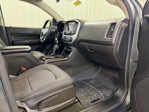 Used 2016 GMC Canyon SLE image 26