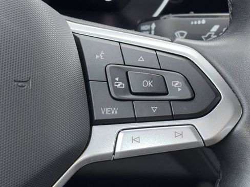 Used 2024 Volkswagen Jetta SE FWD image 10