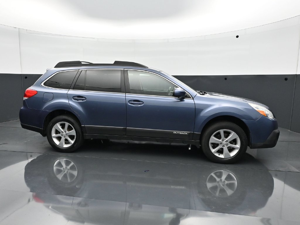 Used 2013 Subaru Outback Wilderness AWD/4WD image 8