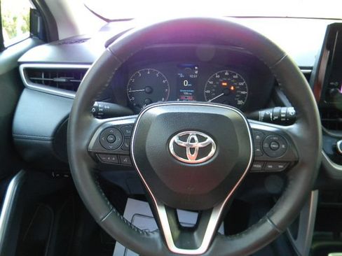 Used 2024 Toyota Corolla Cross LE w/ Moonroof Package AWD/4WD image 11