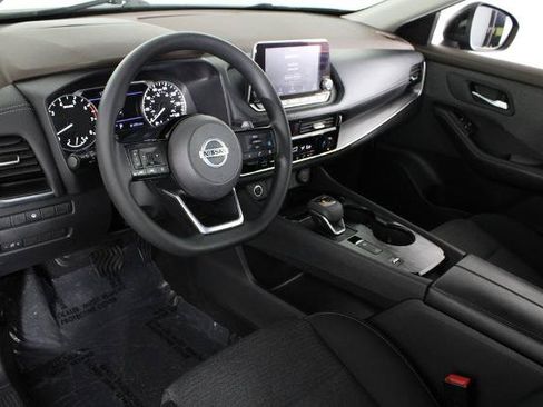 Certified 2021 Nissan Rogue SV FWD image 19
