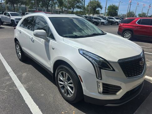 Used 2022 Cadillac XT5 Premium Luxury image 3