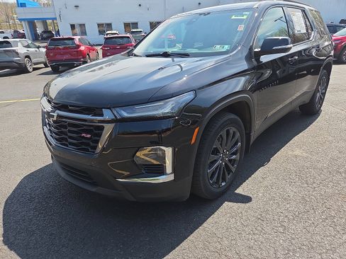 Used 2023 Chevrolet Traverse RS w/ LPO, Floor Liner Package AWD/4WD image 7