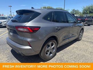 Used 2024 Ford Escape ST-Line w/ Tech Pack #1 FWD video 2