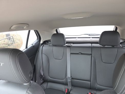 Used 2024 Buick Encore GX Sport Touring w/ Comfort Package image 28