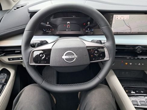 New 2025 Nissan Murano SL image 14