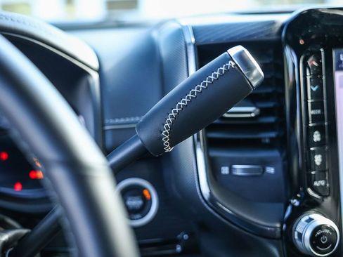 Used 2024 RAM 3500 Limited image 34