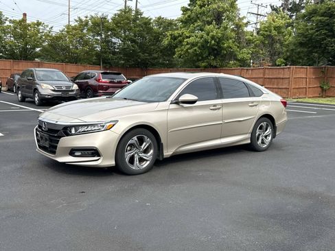 Used 2018 Honda Accord EX image 20