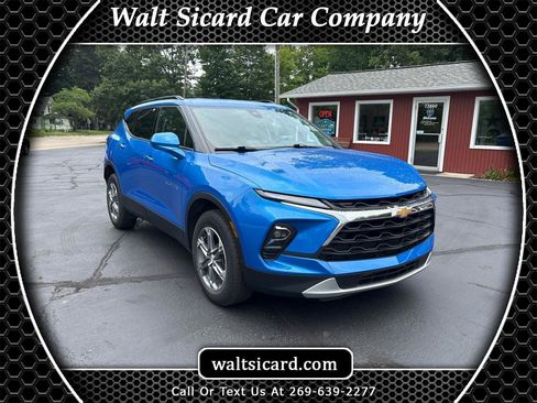 Used 2024 Chevrolet Blazer LT w/ Convenience Package FWD image 1